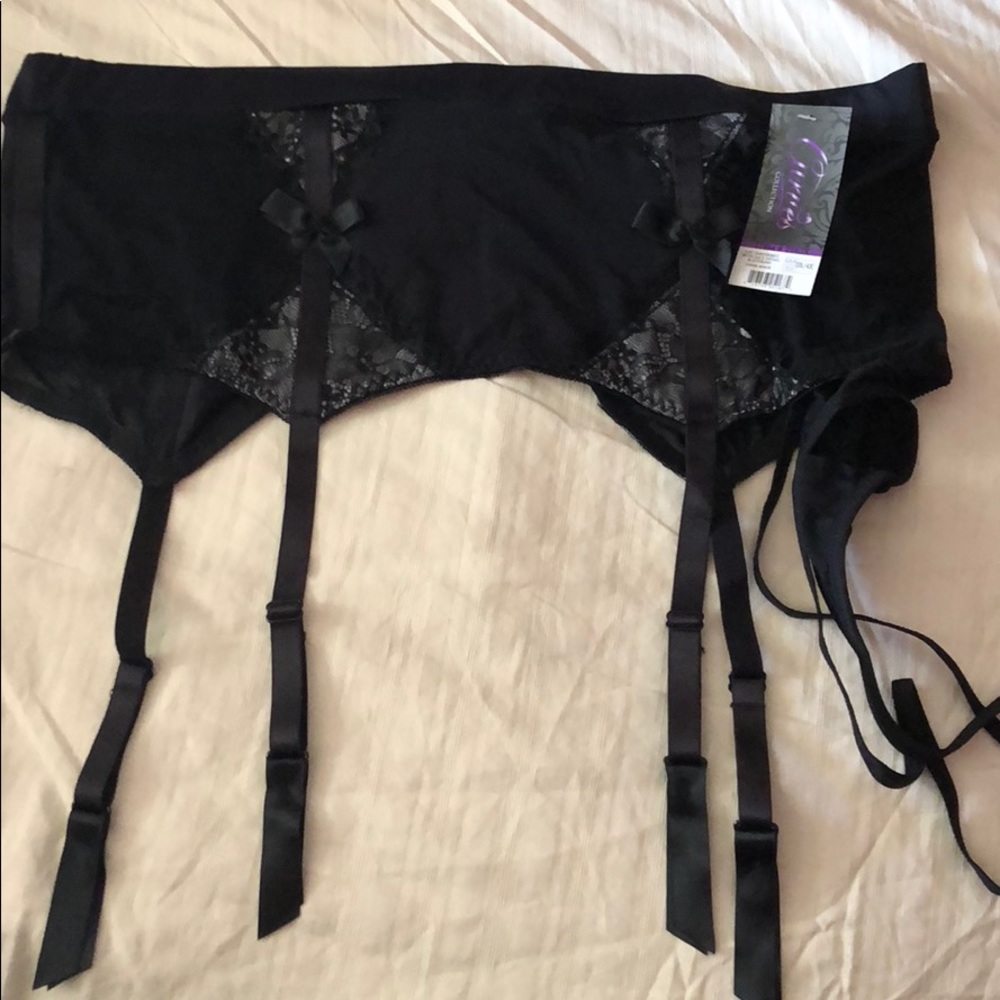 Oh La La Cheri 2pc garterbelt w/g-string